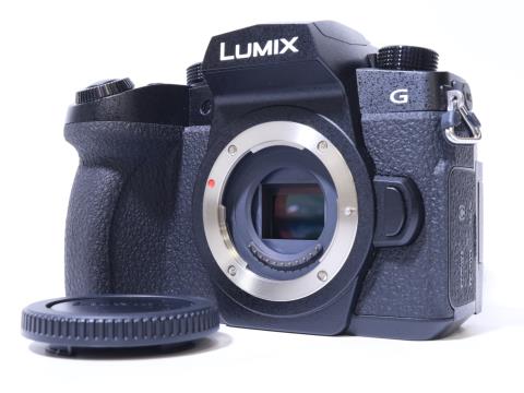 [USED]u057680 LUMIX  DC-G99D　ボディ