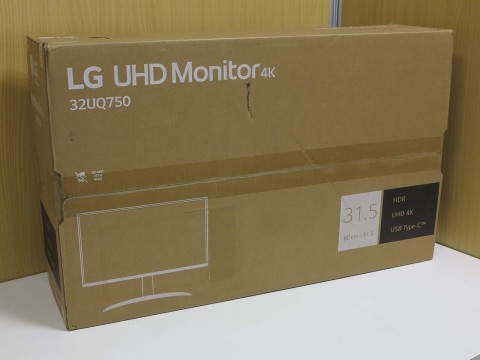 [USED]u057707 32UQ750-W