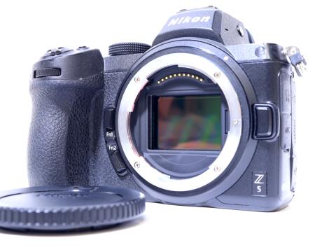 [USED]u057808 Z 5 ボディ