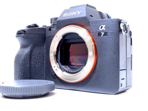 [USED]u057838 α7 IV ILCE-7M4 ボディ