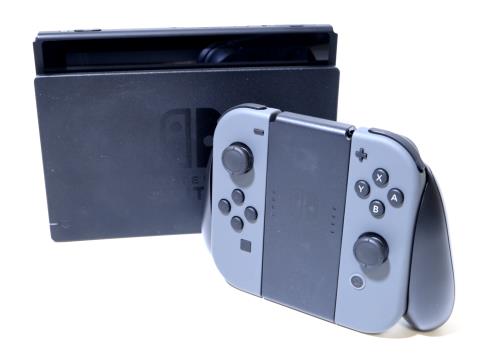 [USED]u058381 Nintendo Switch HAD-S-KAAAH 通常液晶/黒