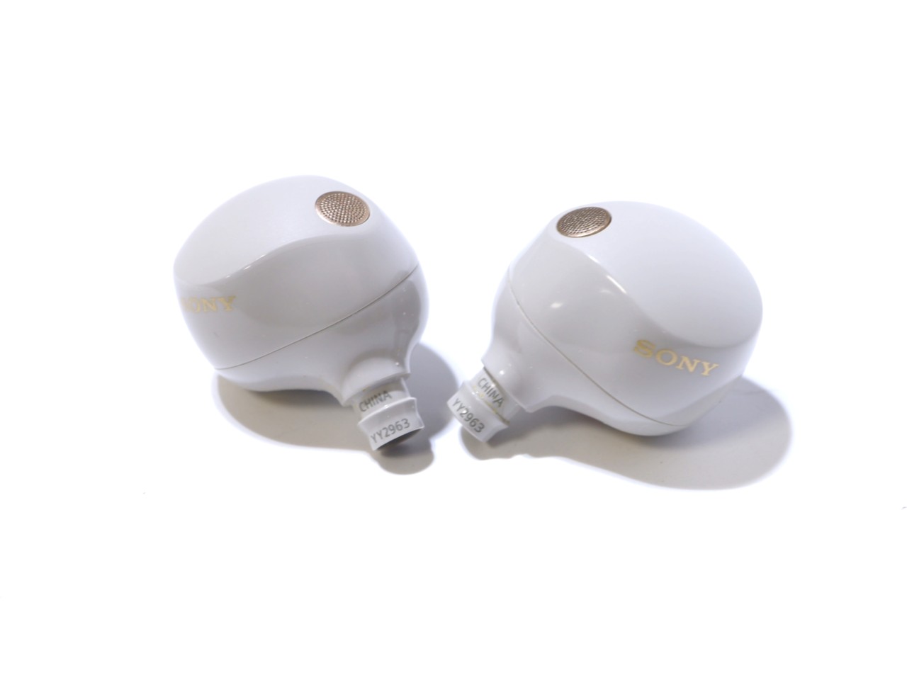 [USED]u058874&nbsp;WF-1000XM5&nbsp;(S)&nbsp;プラチナシルバー