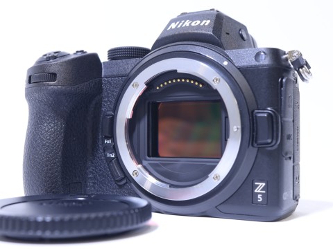 [USED]u059771&nbsp;Z&nbsp;5&nbsp;ボディ