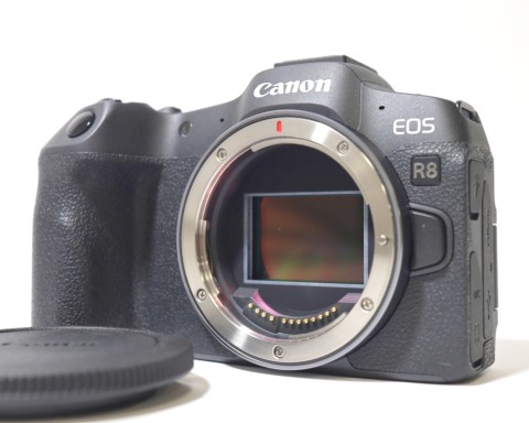 [USED]u060147&nbsp;&nbsp;EOS&nbsp;R8&nbsp;BODY