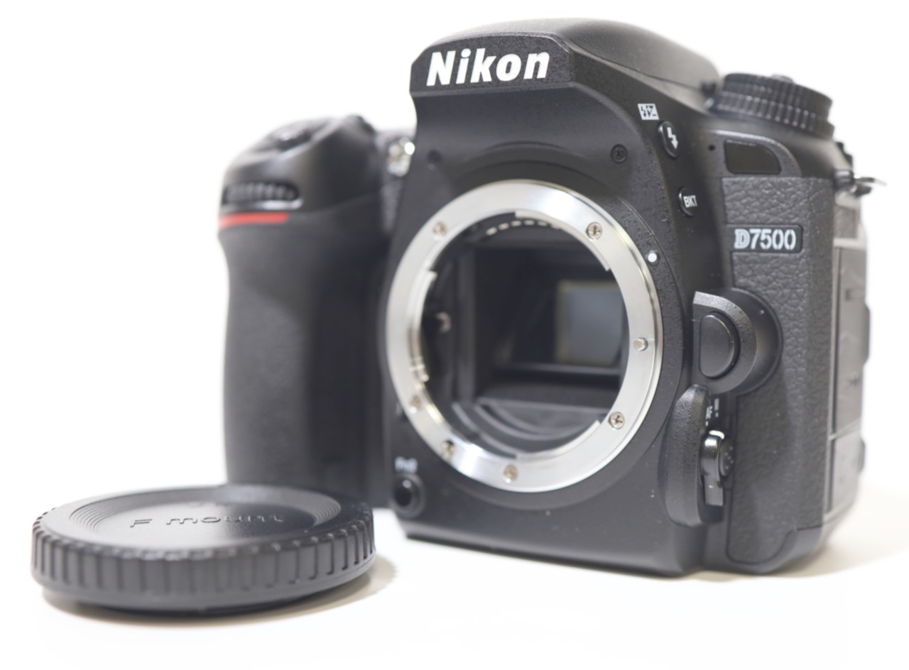 [USED]u061610&nbsp;D7500&nbsp;ボディ